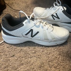 Mens new balance shoes. Size 10.5